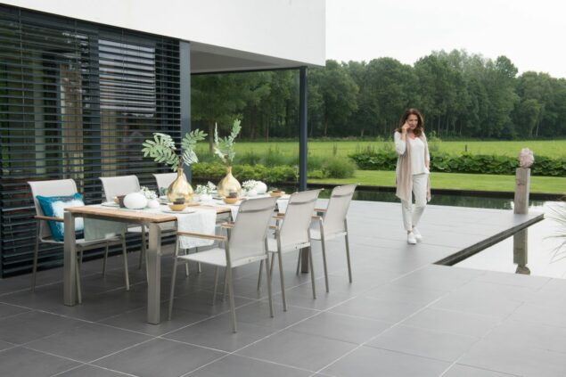 4 Seasons Outdoor Passion stoelen met RVS Goa tafel met teak blad 220 cm * SALE *