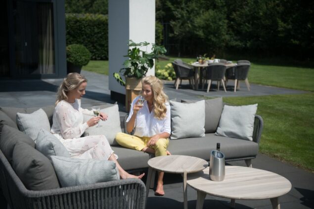 4 Seasons Outdoor Santander hoekbank met 3 Gabor loungetafels