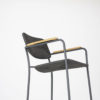 4 Seasons Outdoor Bora stapelbare dining chair antraciet teak armleggers detail